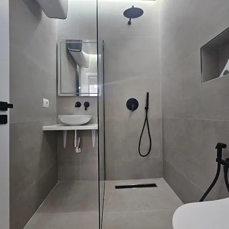 International Sea View 公寓 *