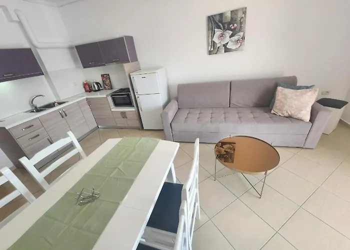 International Sea View Sarandë