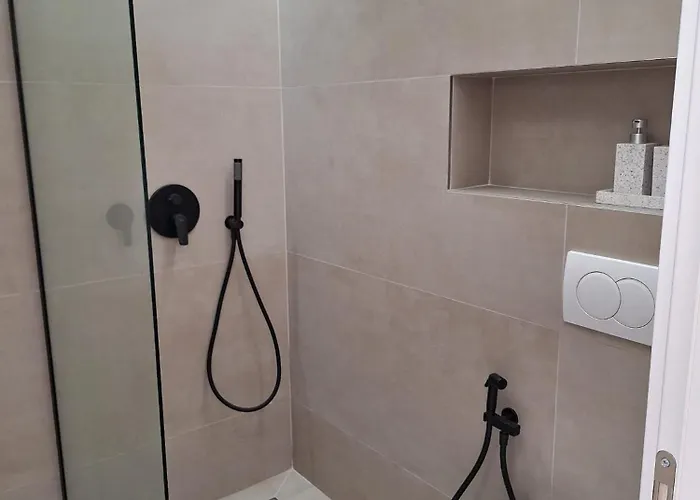 International Sea View *